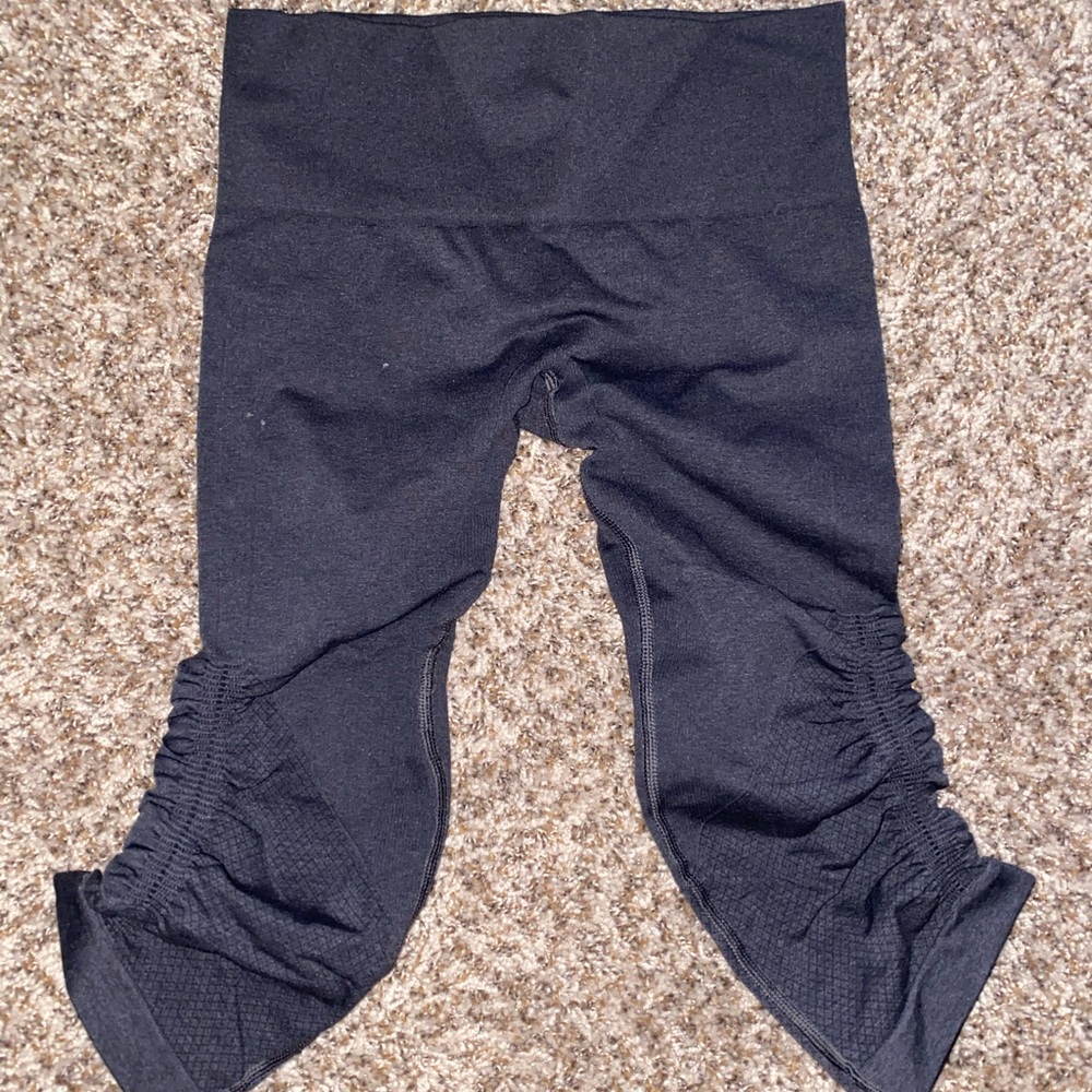 Lululemon leggings cropped